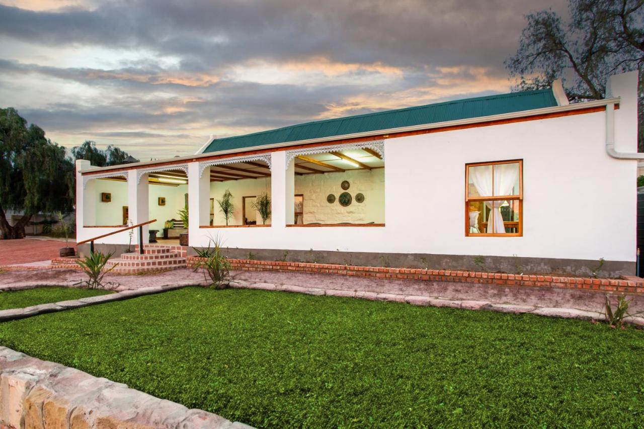 Ravenscliff White House Oudtshoorn Exterior foto